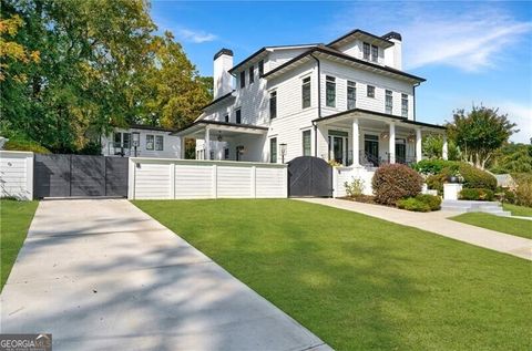 Photo of 1812 Wellbourne Drive NE, Atlanta, GA 30324 (MLS # 10585025)