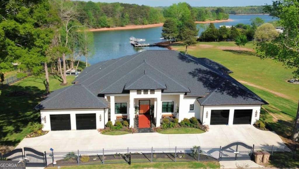 Photo of 2786 Vaughan Drive, Gainesville, GA 30506 (MLS # 10794488)