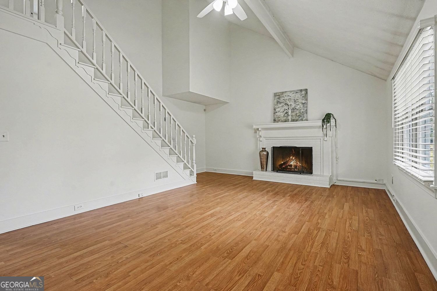 3855 Laurel Falls DR