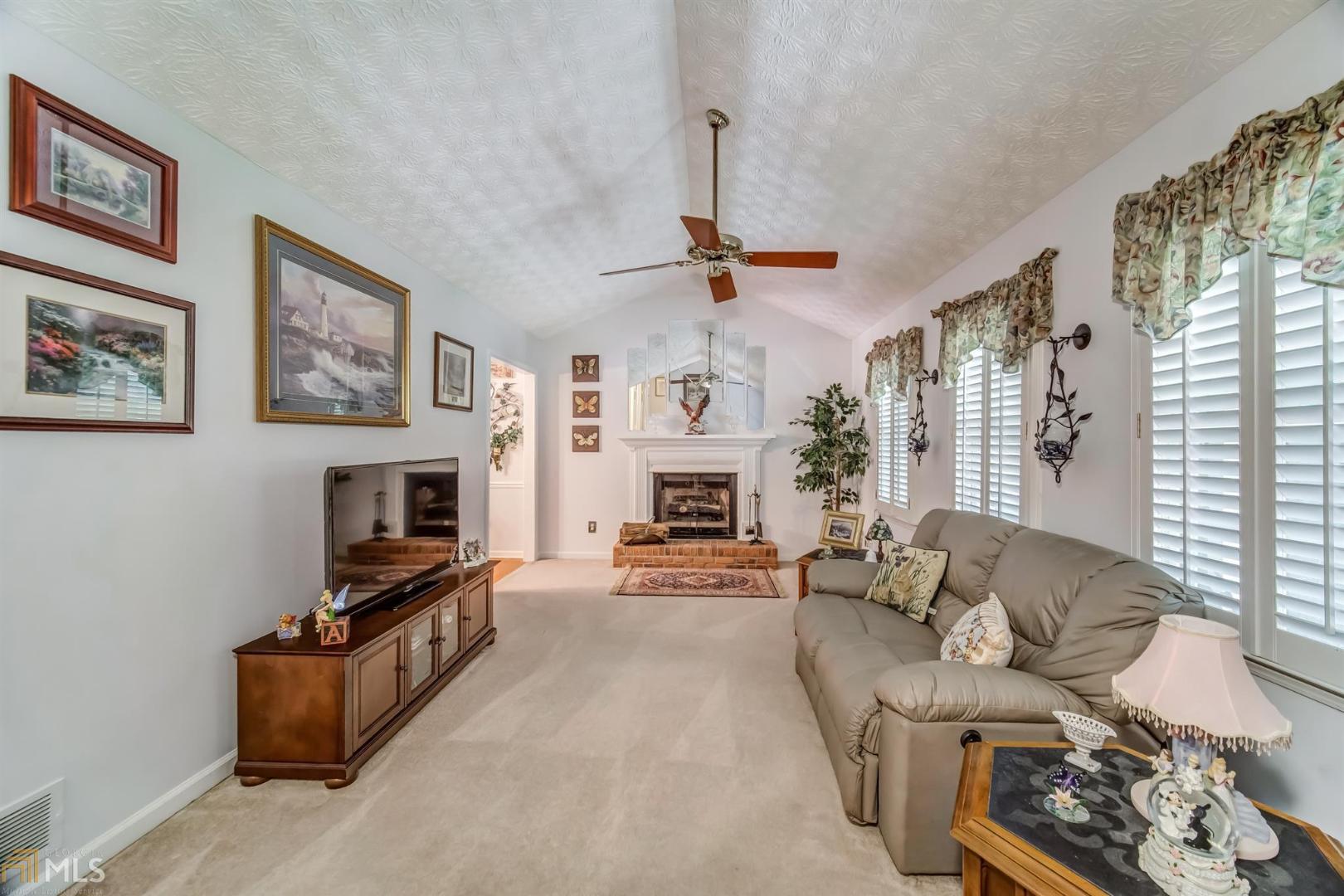 Magnolia Walk - Residential