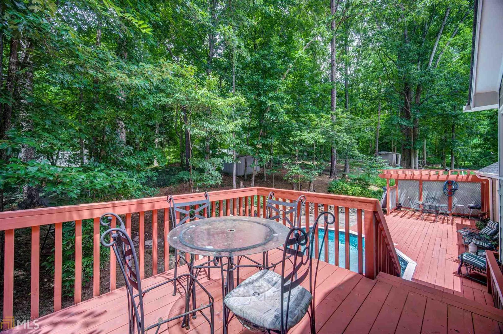 Magnolia Walk - Residential