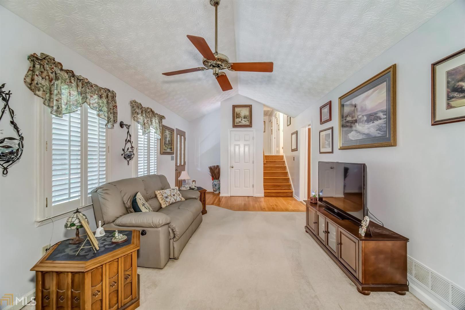 Magnolia Walk - Residential