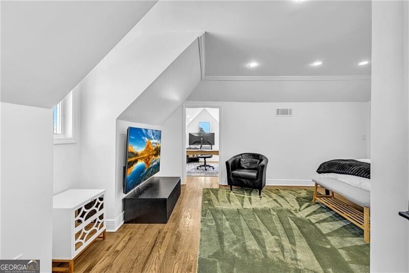 Atlanta, Georgia 30337, United States, 5 Bedrooms Bedrooms, ,4 BathroomsBathrooms,Residential,Active,83721