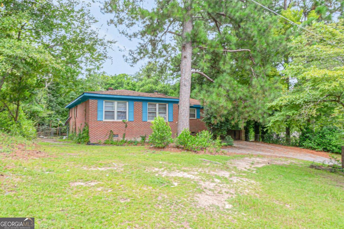 3033 Manchester Dr offers a solid investment opportunity in a convenient Macon location. This property is perfect for investors looking to add value through renovations or to add a reliable rental to their portfolio. Featuring a functional layout and a good-sized lot, it has the bones to become a profitable flip or long-term income property. Bring your vision, your tools, and make this property work for you.