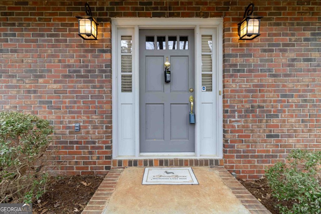 Photo of 810 Oakstone Trail, Roswell, GA 30075 (MLS # 10720331)