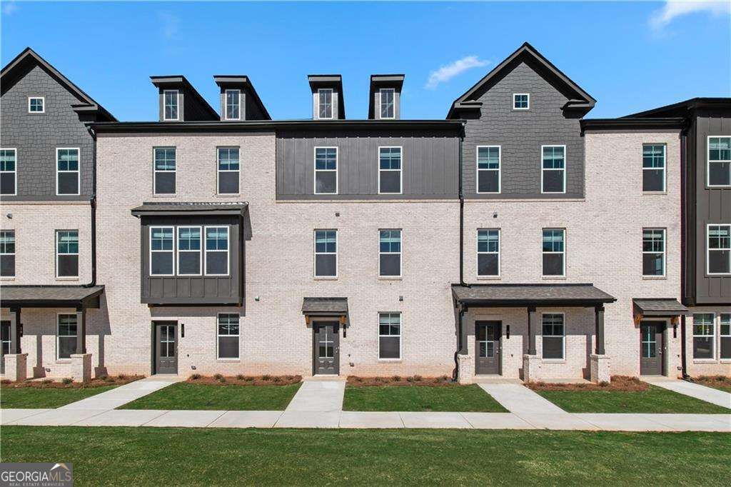 Photo of 206 Daybreak Lane, Newnan, GA 30265 (MLS # 10660945)