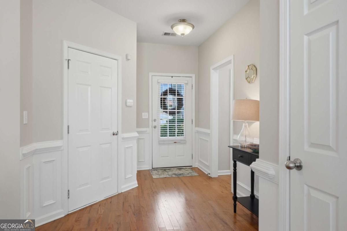 5740 Chatham CIR