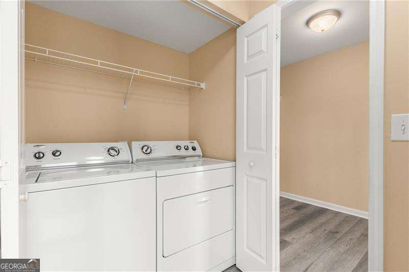 Marietta, Georgia 30067, United States, 2 Bedrooms Bedrooms, ,2 BathroomsBathrooms,Residential,Active,4300