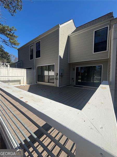 Marietta, Georgia 30067, United States, 2 Bedrooms Bedrooms, ,2 BathroomsBathrooms,Residential,Active,4300