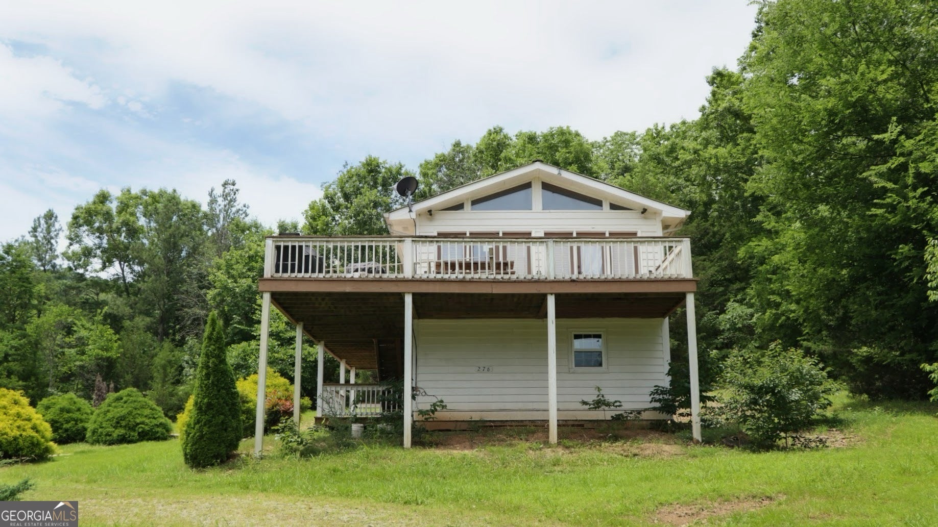 276 Warren RD