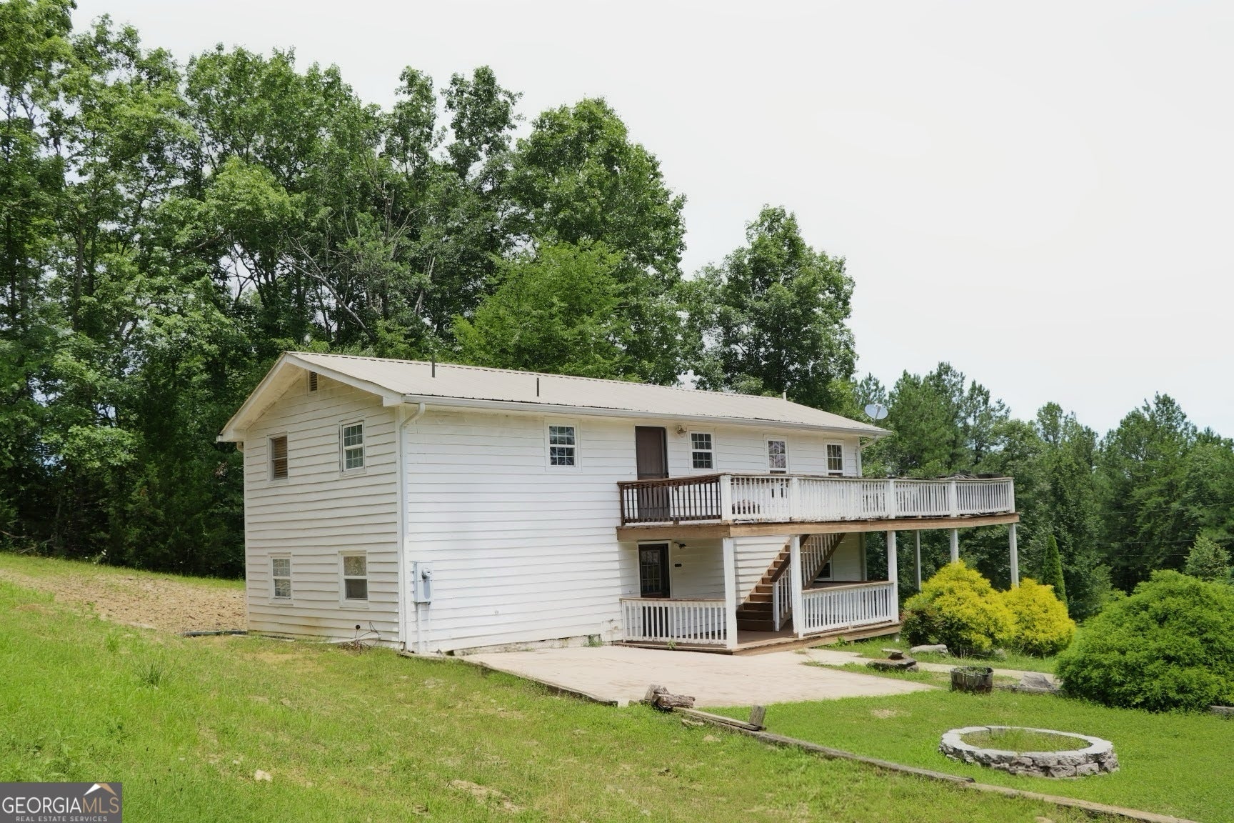 276 Warren RD