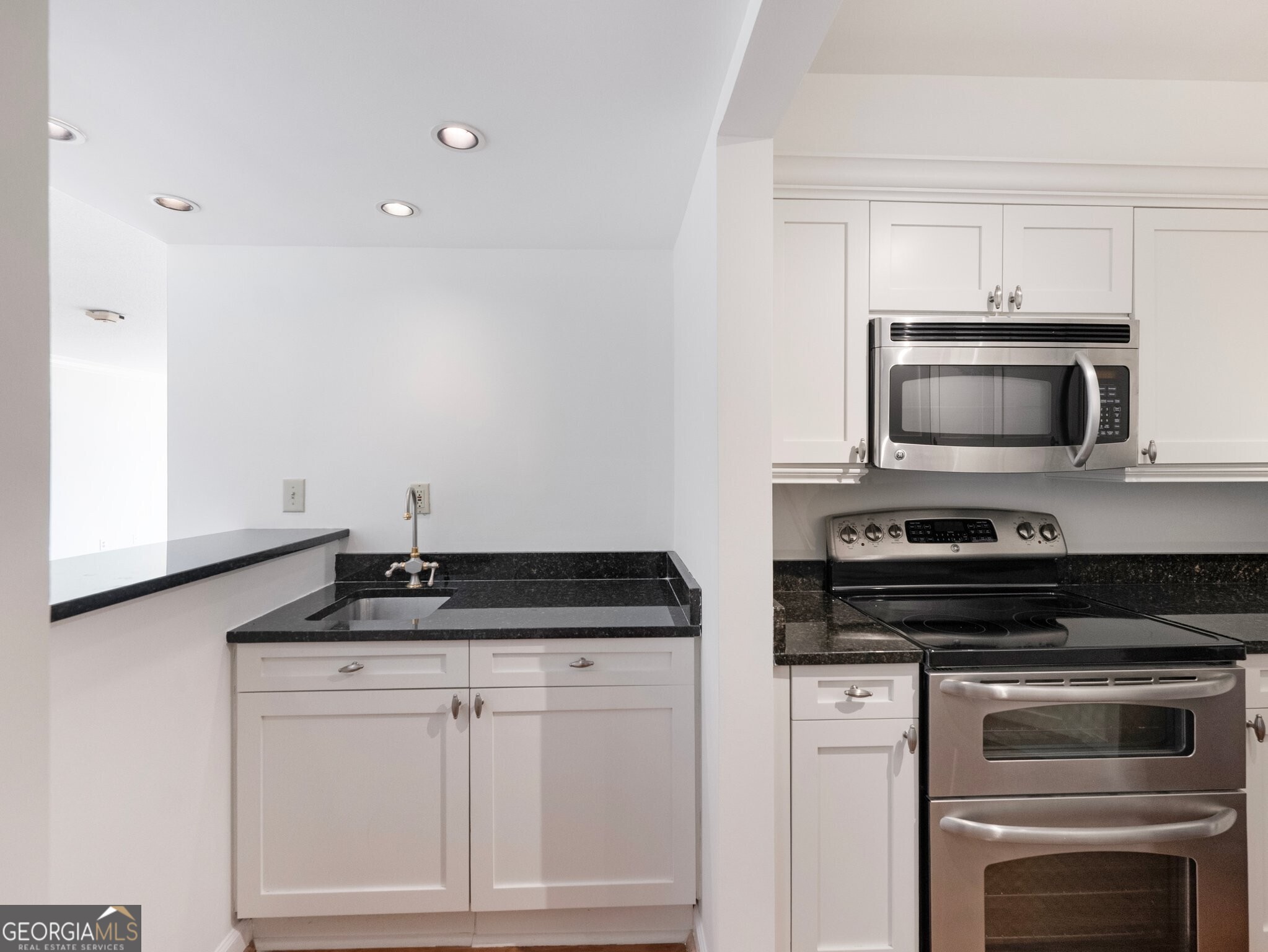 2870 Pharr Court South NW 1405