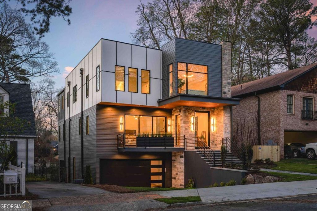 Photo of 864 Amsterdam Avenue NE, Atlanta, GA 30306 (MLS # 10715357)