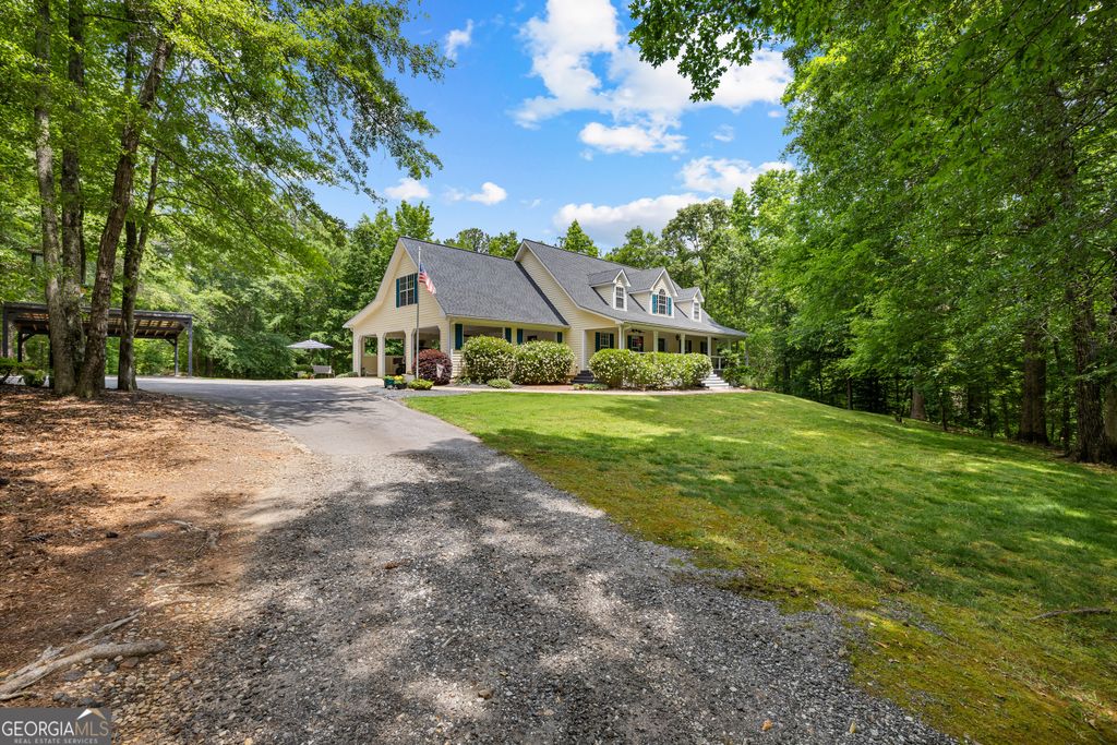 Photo of 128 Byrom Road, Senoia, GA 30276 (MLS # 10770456)