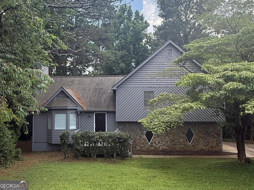 Photo of 105 Arbour Run, Suwanee, GA 30024 (MLS # 10790293)