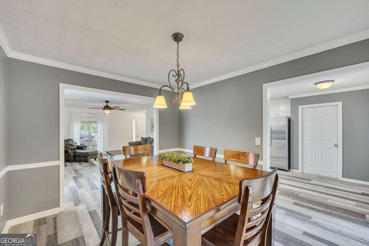 5407 Palmetto CT