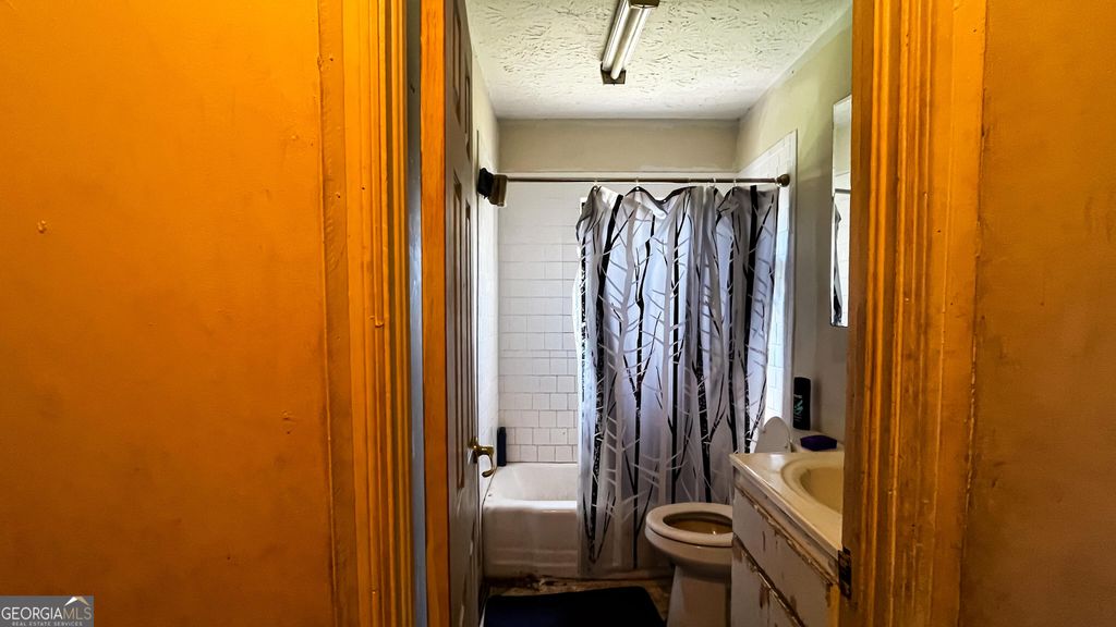 Photo of 406 Hickory Street, Douglas, GA 31533 (MLS # 10717033)