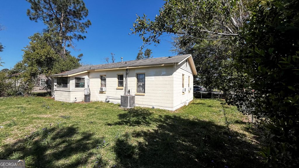 Photo of 406 Hickory Street, Douglas, GA 31533 (MLS # 10717033)