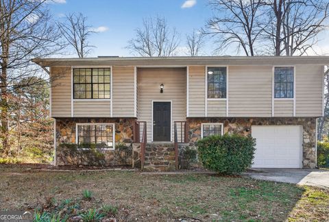 Photo of 4453 Blackbirch Lane, Decatur, GA 30034 (MLS # 10669211)