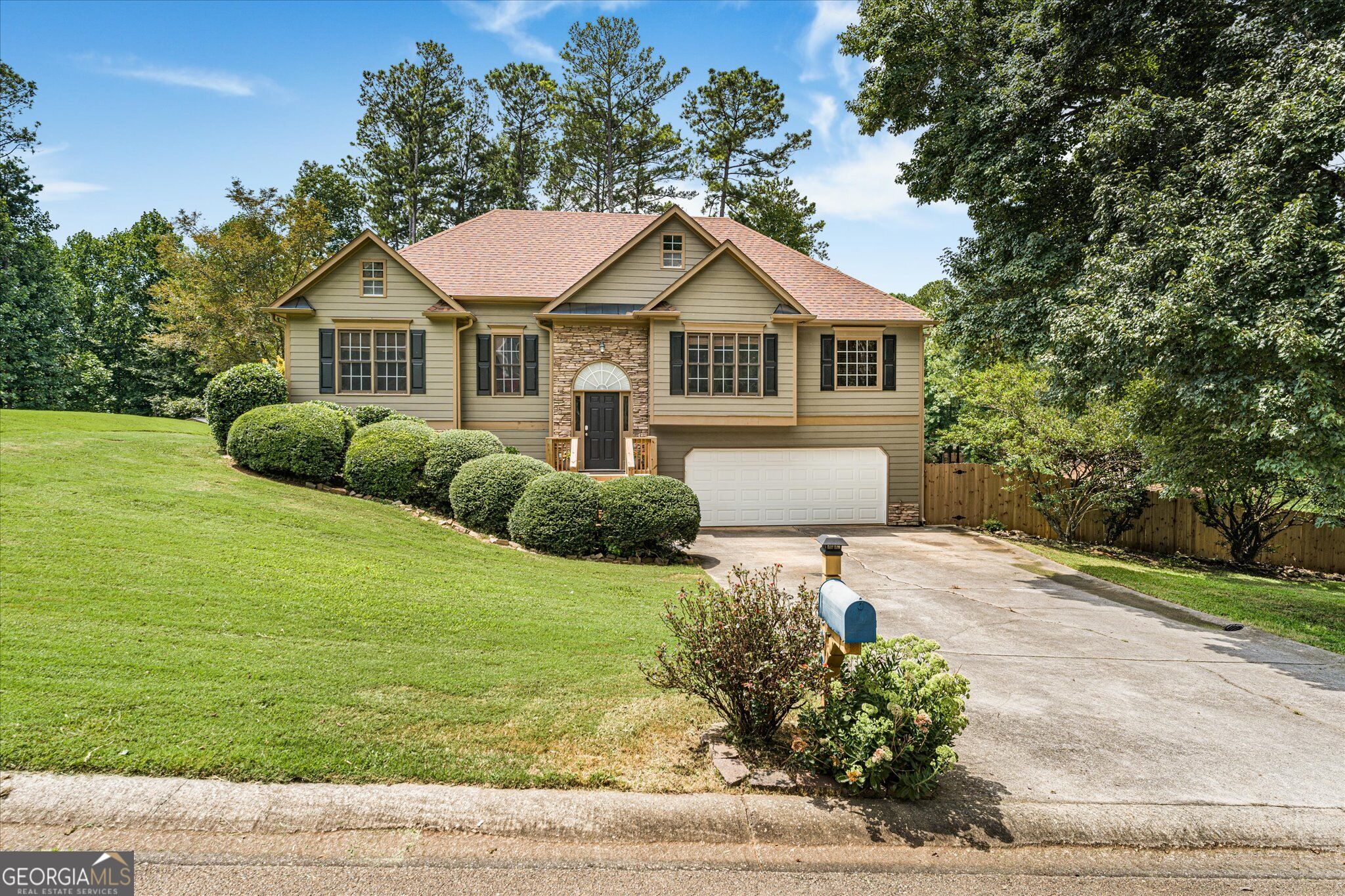 200 Brookhaven PL