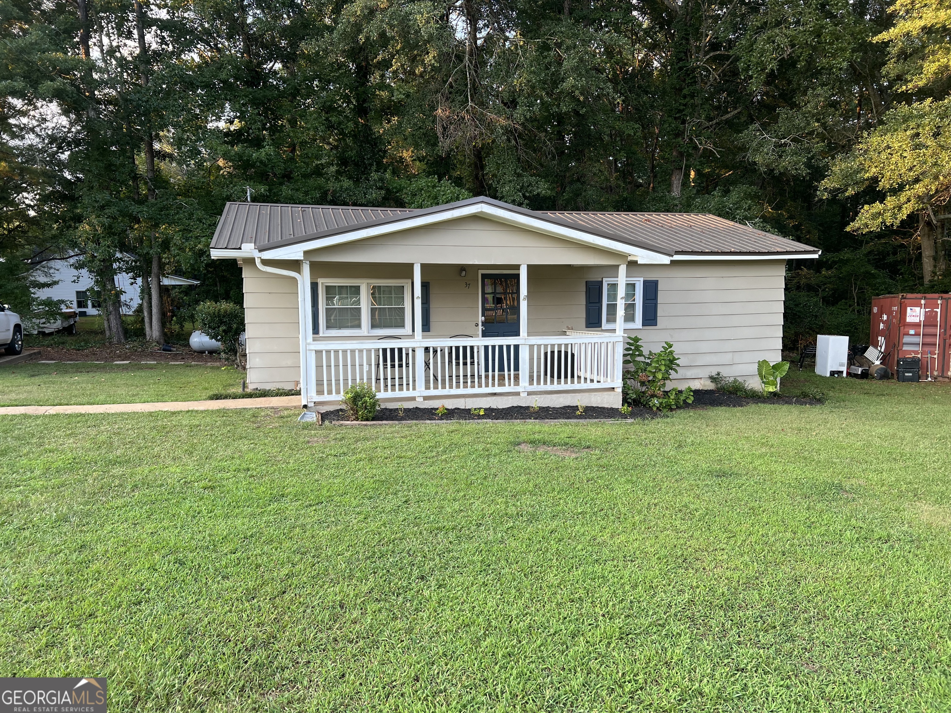 Motivated Seller!! $1500 buyer incentive. Renovated 3-bedroom, 1-Bath. With nice upgrades and features. New windows and metal roof. New granite and all new flooring. New water heater. Enjoy the outdoors with a new back deck for entertaining or relaxation. Inside has a spacious dining room with an extra-large laundry room. New HVAC system for all year-round comfort. Come see this southern charm today.