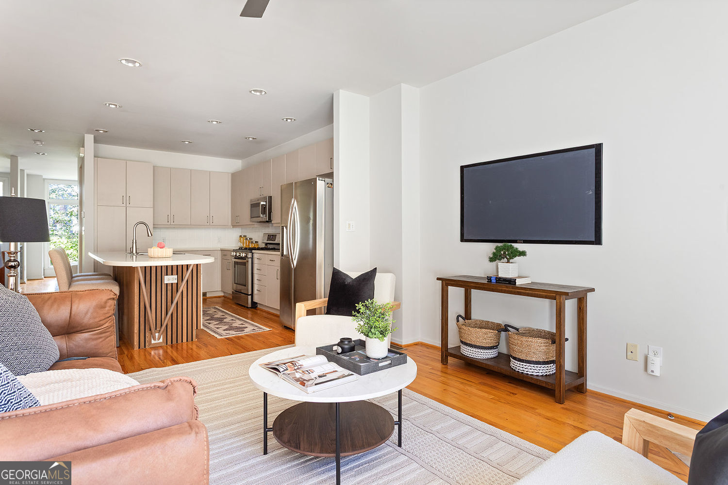 TOWNHOMES/FERNWOOD PARK - Residential