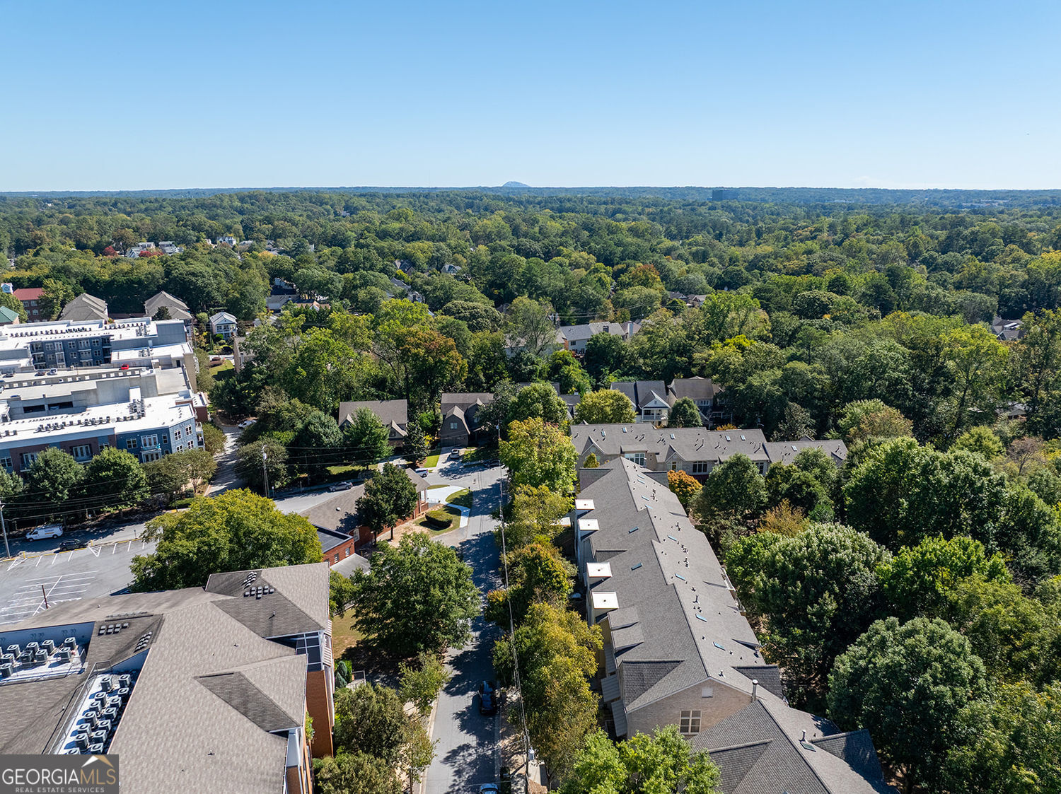 TOWNHOMES/FERNWOOD PARK - Residential