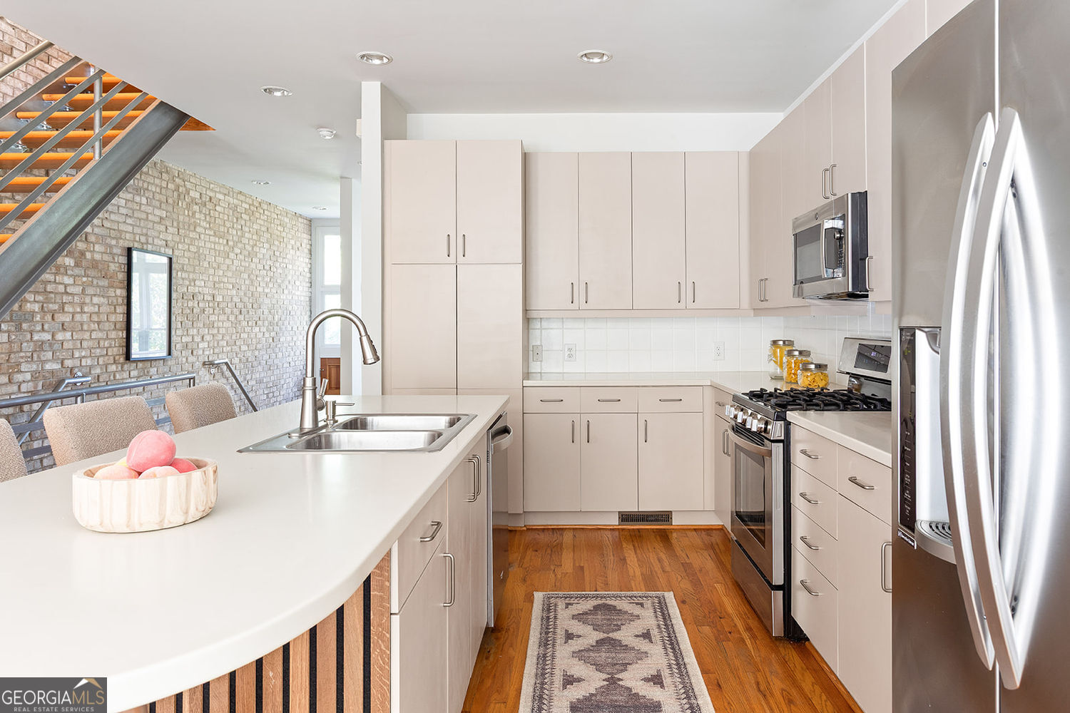 TOWNHOMES/FERNWOOD PARK - Residential