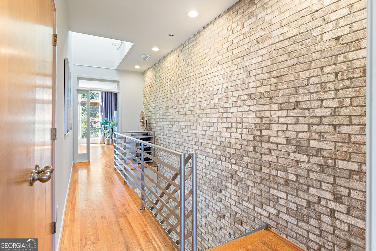 TOWNHOMES/FERNWOOD PARK - Residential