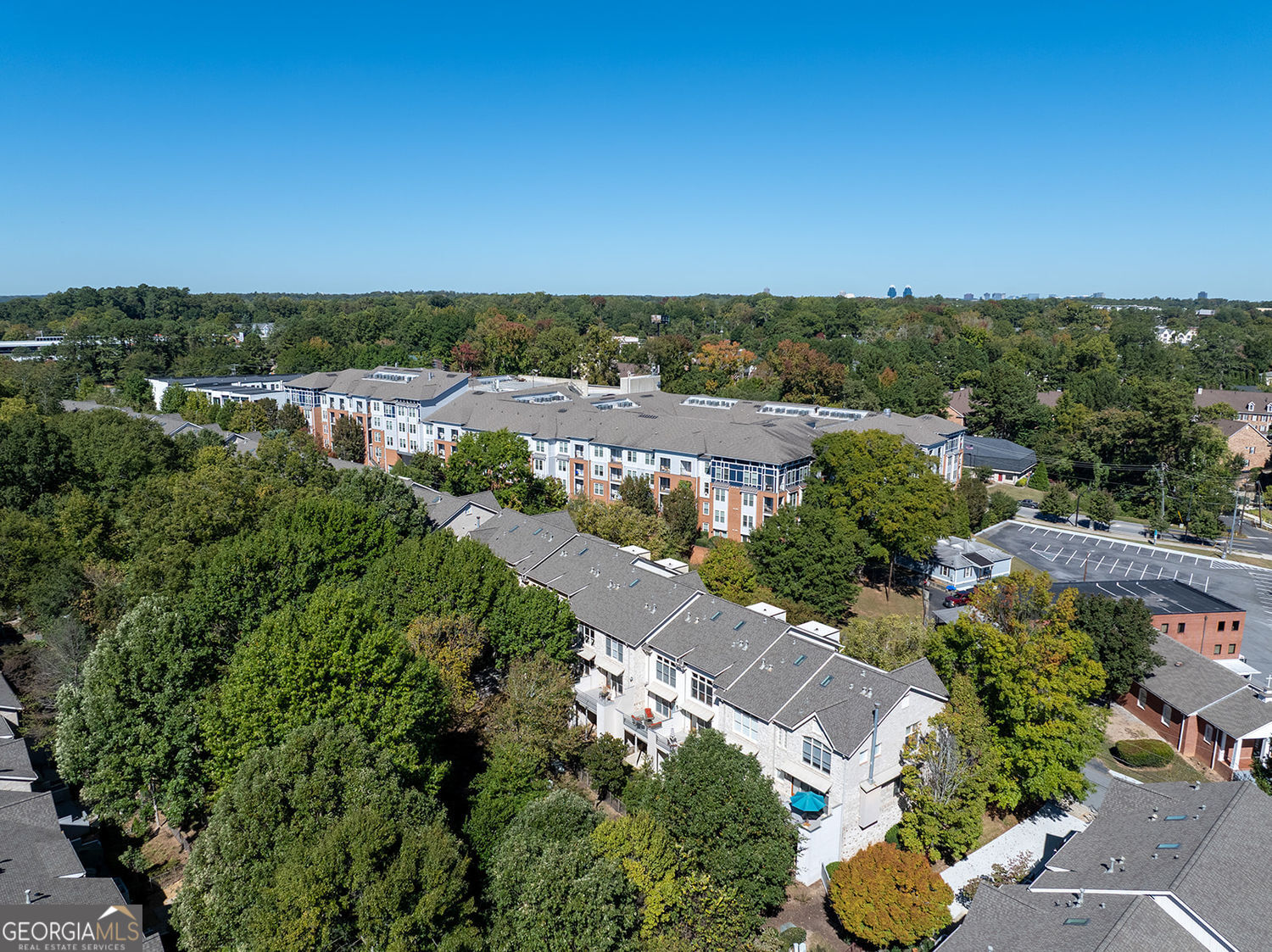 TOWNHOMES/FERNWOOD PARK - Residential
