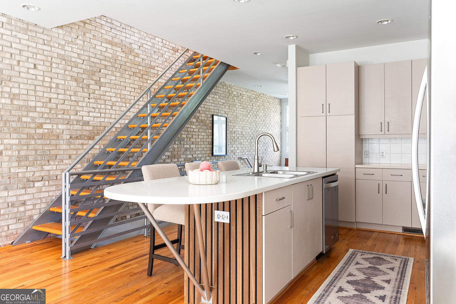 TOWNHOMES/FERNWOOD PARK - Residential