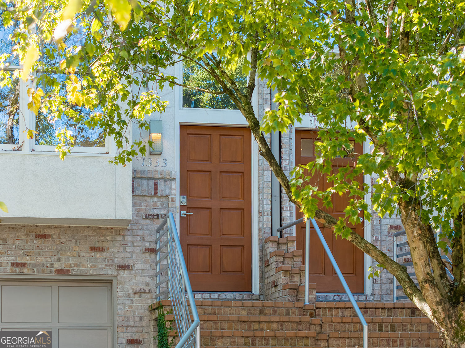 TOWNHOMES/FERNWOOD PARK - Residential
