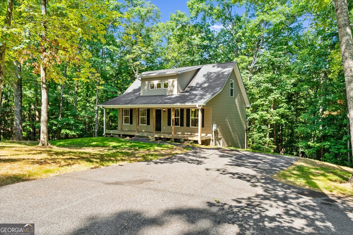 280 Sleepy Hollow RD