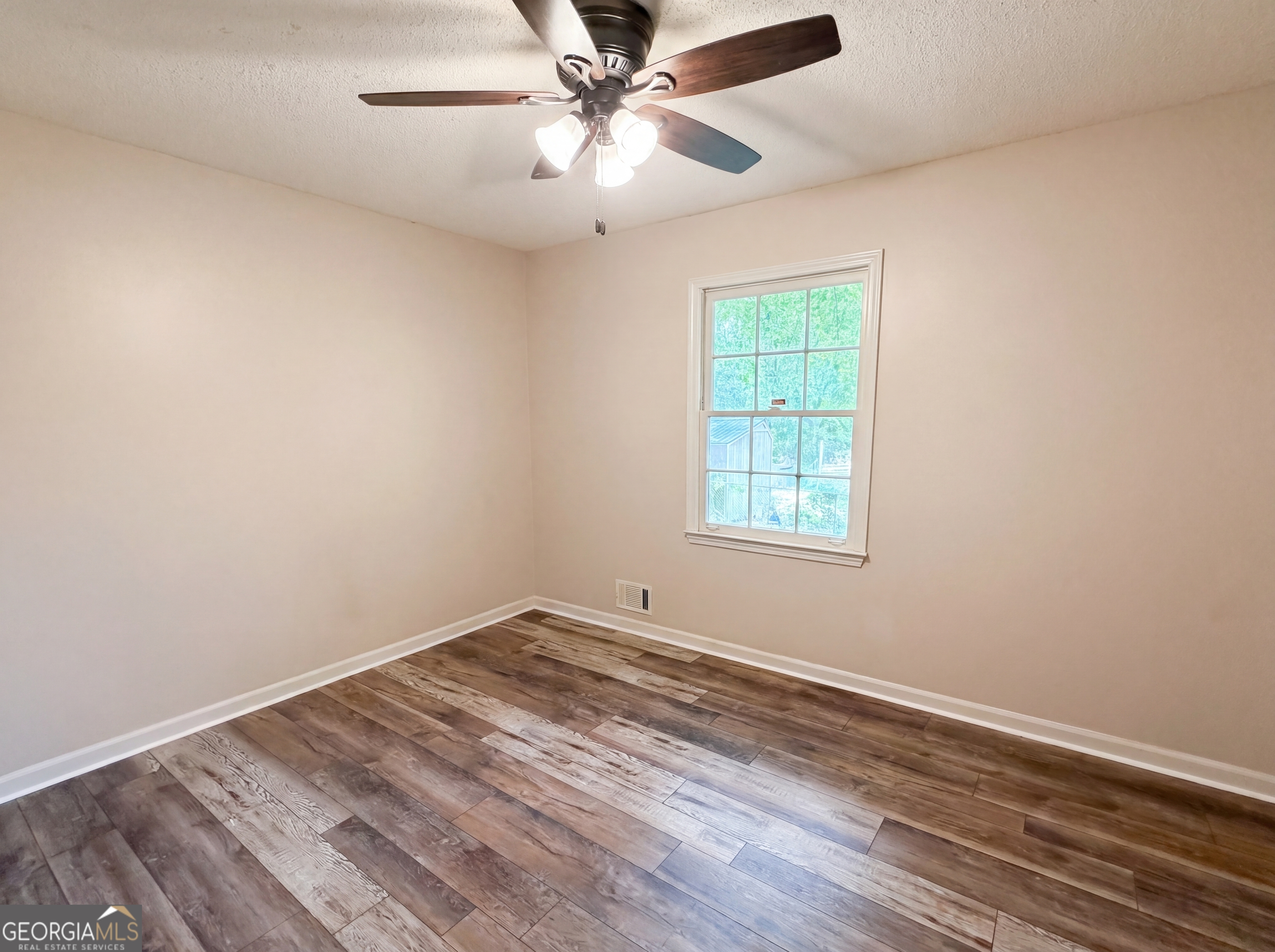 280 Pleasant Valley RD