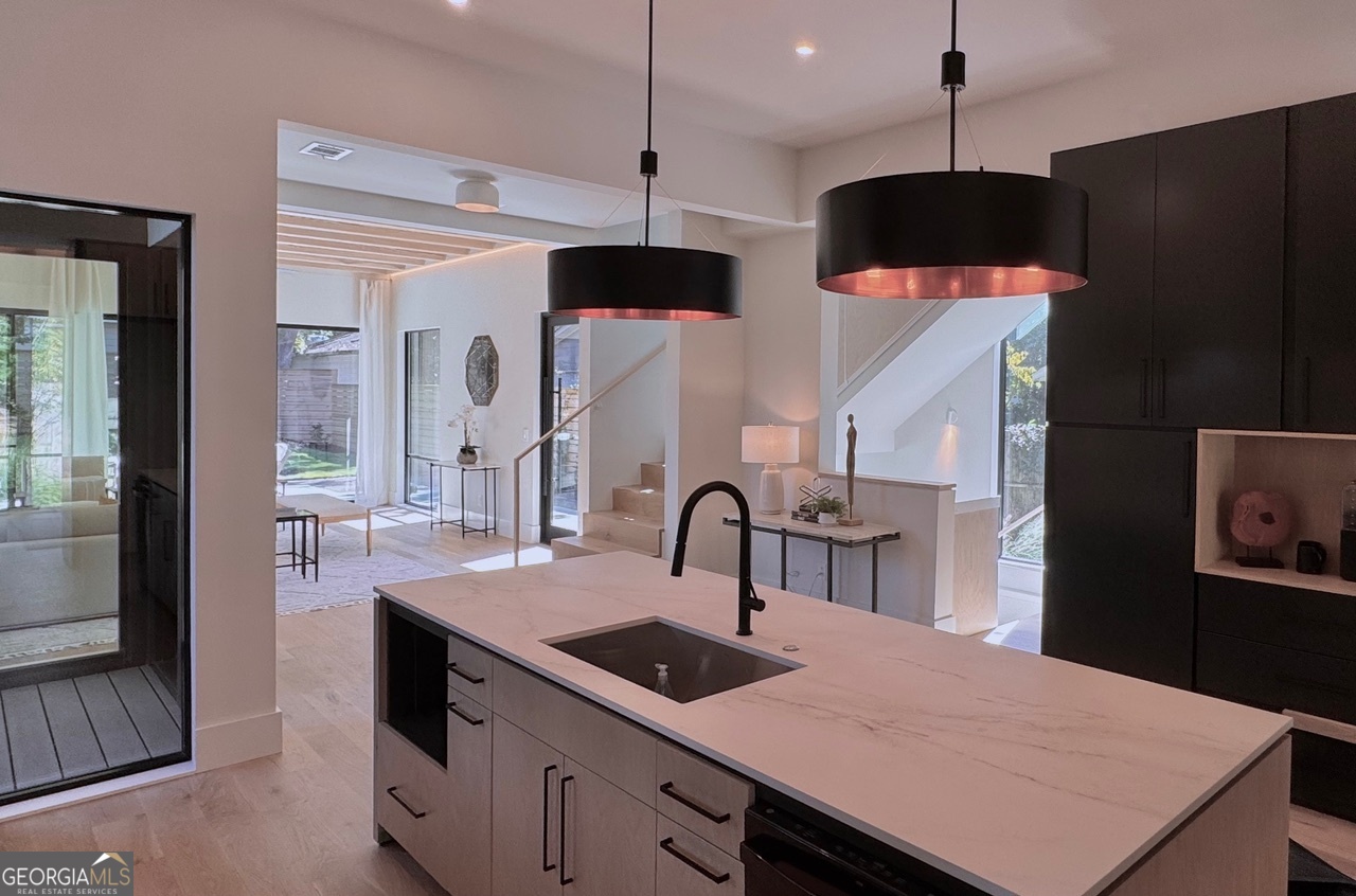 787 Bonaventure AVE NE