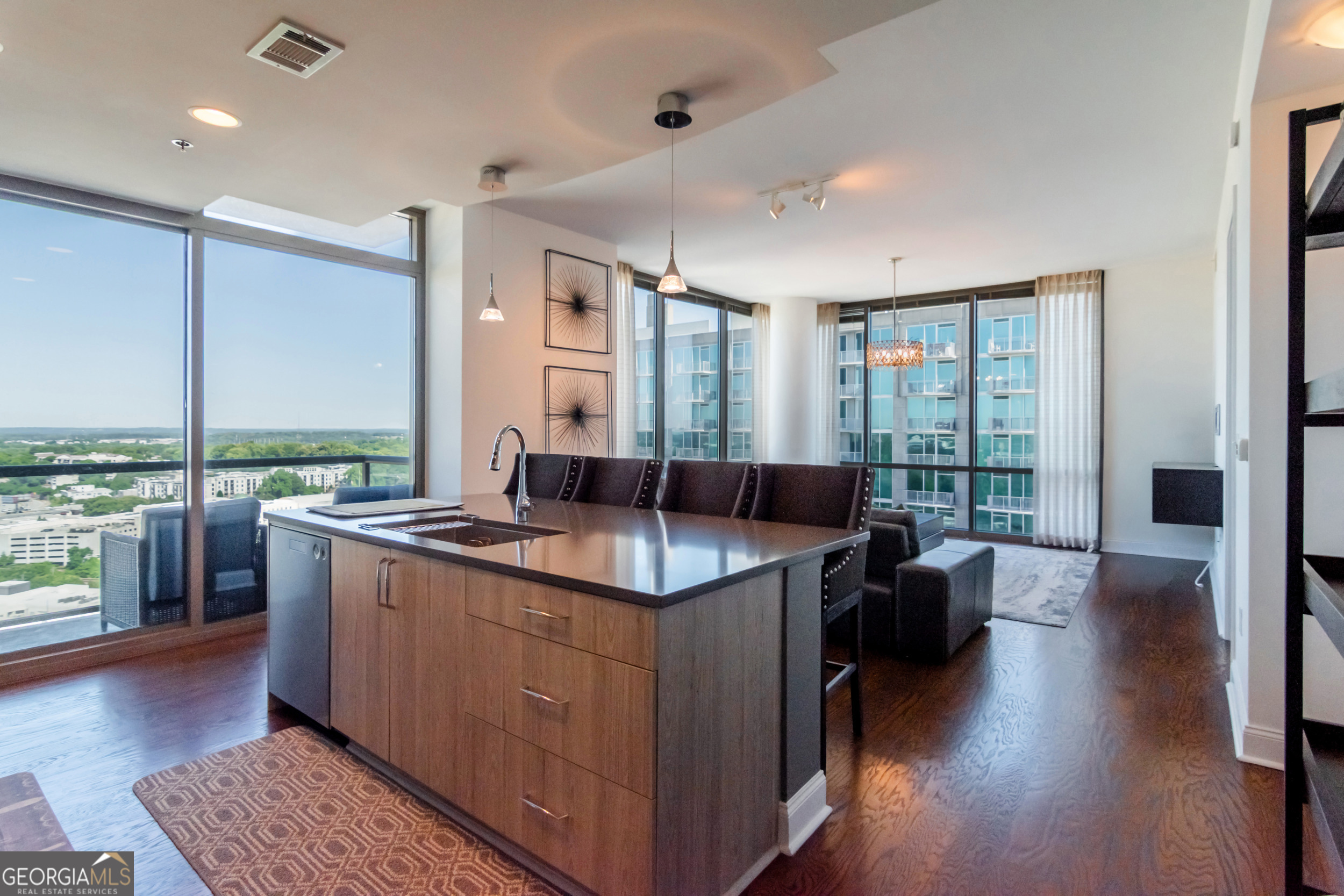 270 17th ST 2510