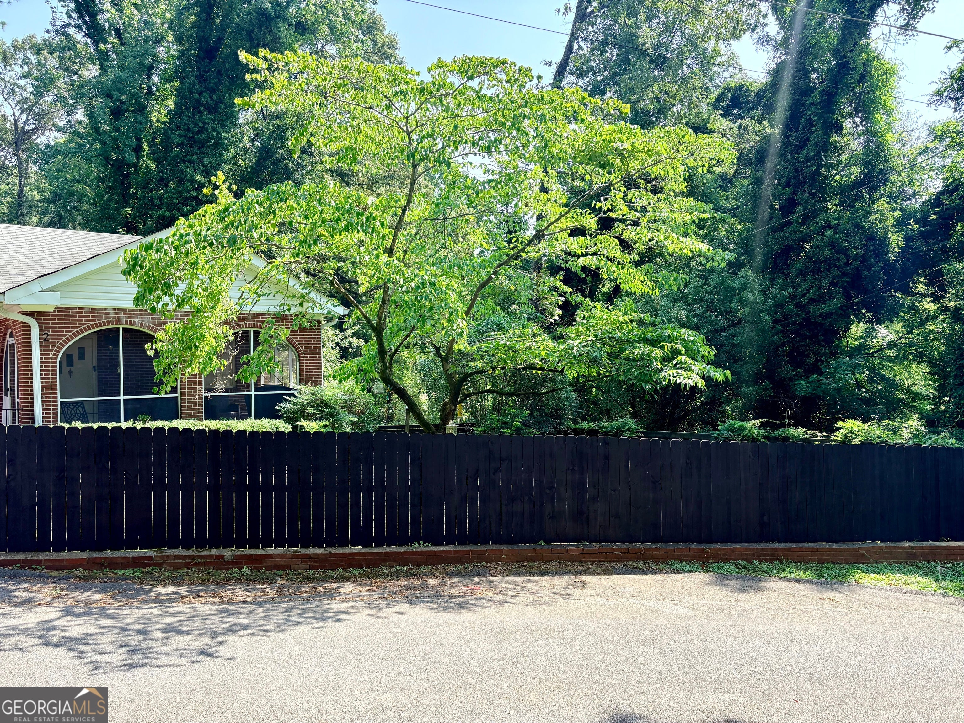 2 Lindberg DR NE