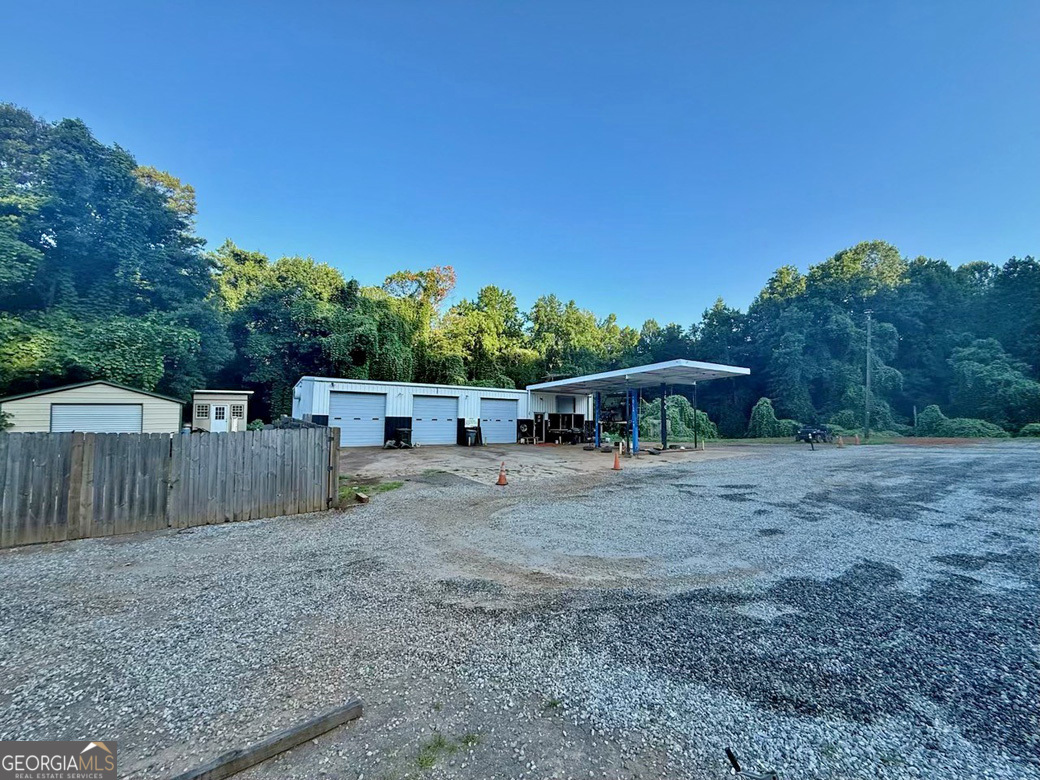 1640 S Chestatee Street