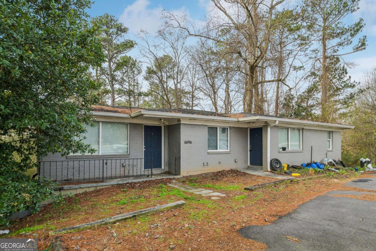 6696 Mableton PKWY SE