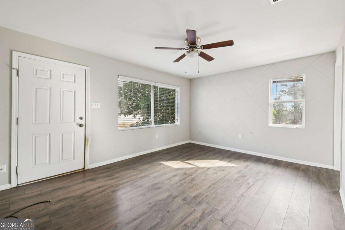 6696 Mableton PKWY SE