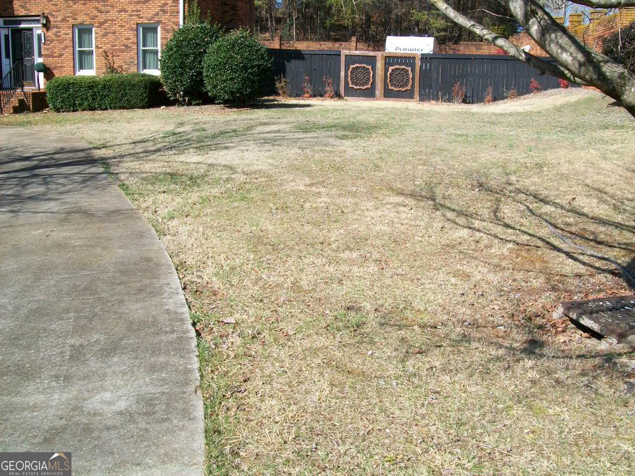 250 Tommy Aaron DR
