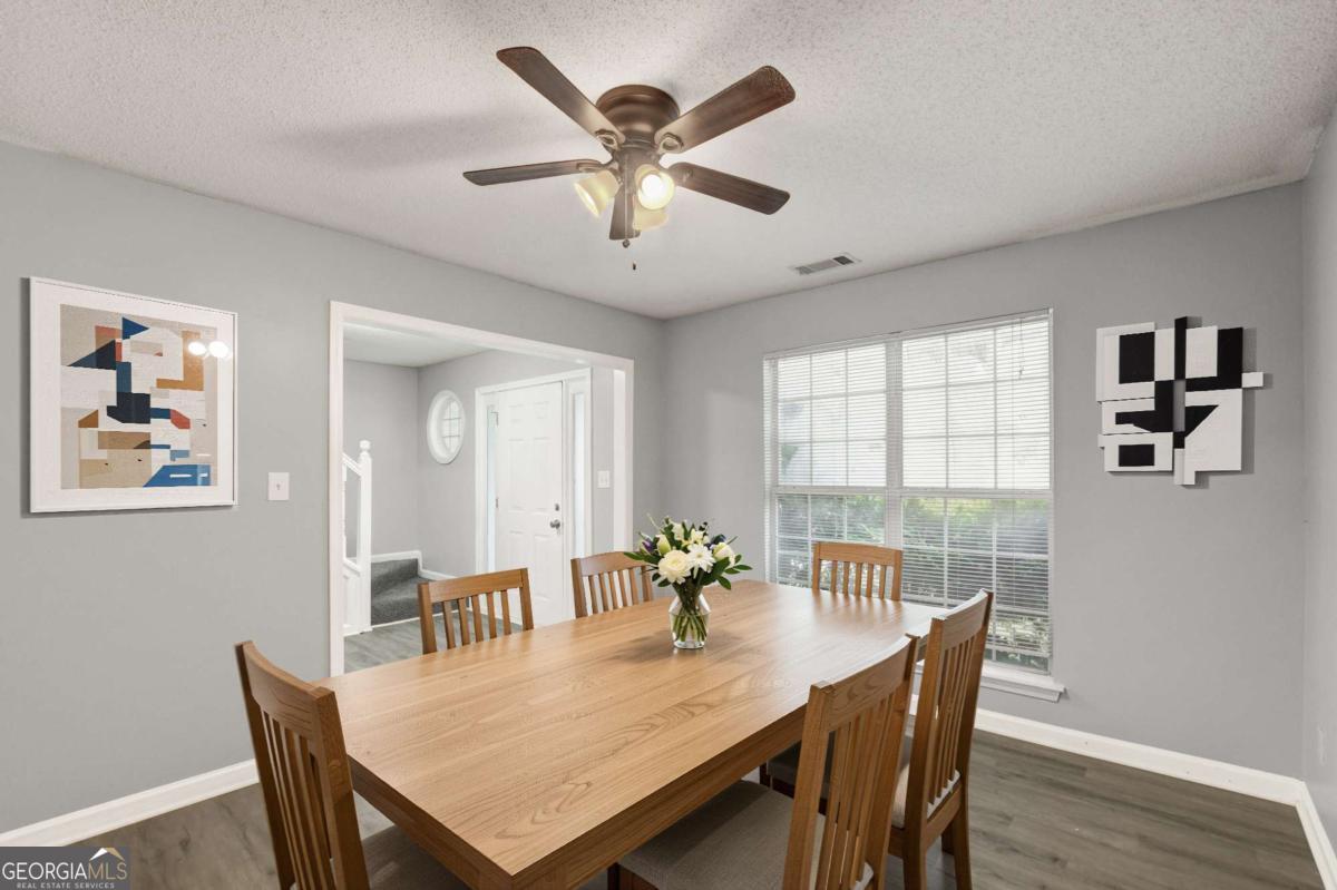 1263 Creekview CIR