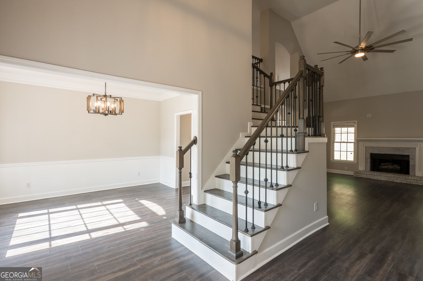 1512 Fallen Leaf CT SW