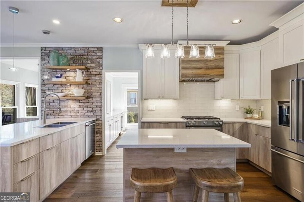 Photo of 541 Lombard Street, Marietta, GA 30064 (MLS # 10719334)