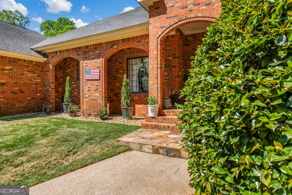 Photo of 1017 Riverside Drive, Lagrange, GA 30240 (MLS # 10730414)