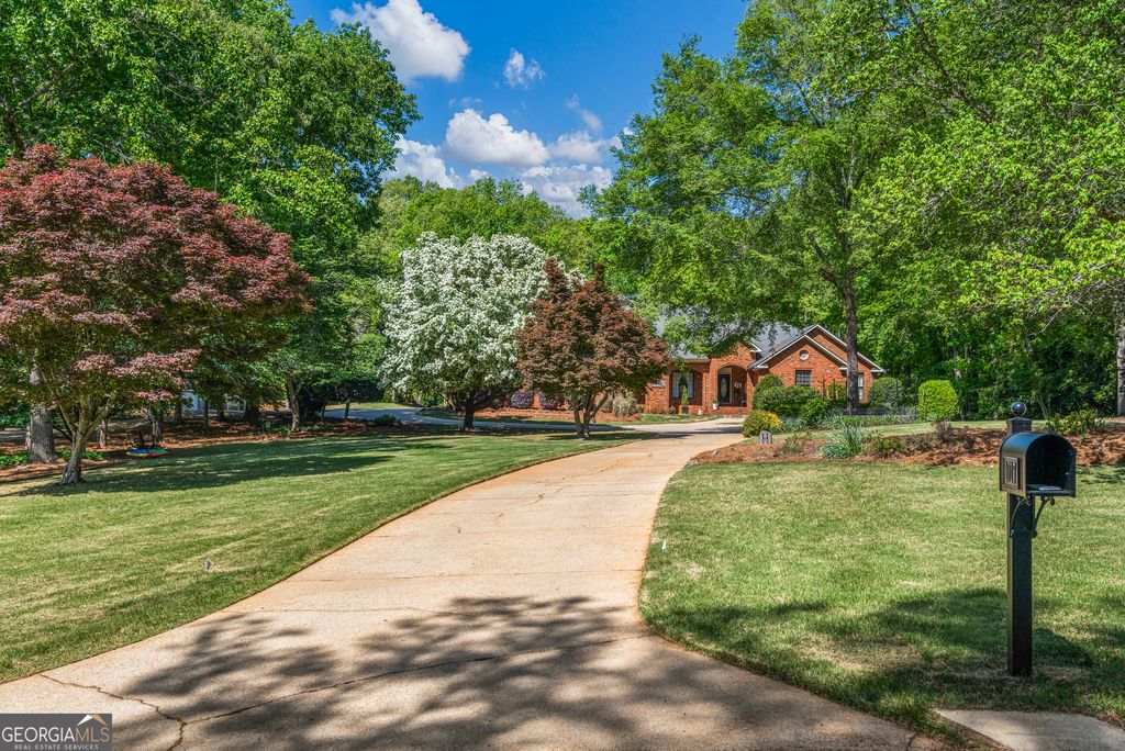 Photo of 1017 Riverside Drive, Lagrange, GA 30240 (MLS # 10730414)