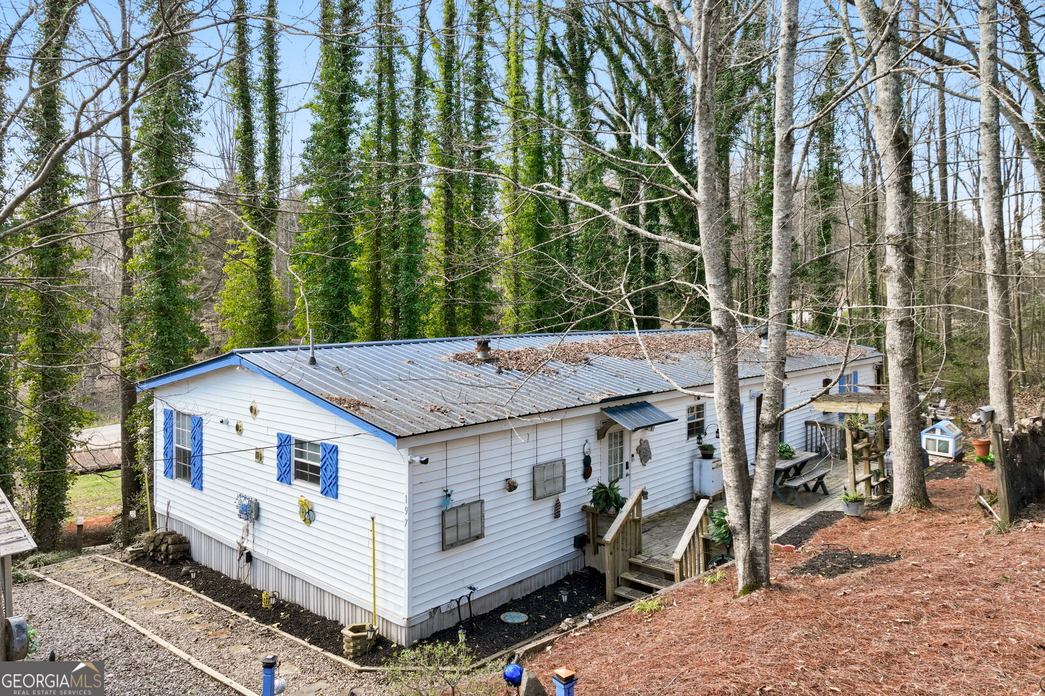 197 Woodville Heights CIR