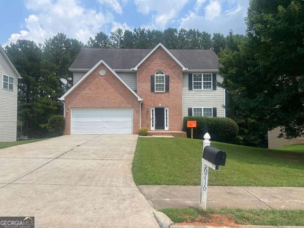 Photo of 6716 Delaware Bend, Fairburn, GA 30213 (MLS # 10810061)