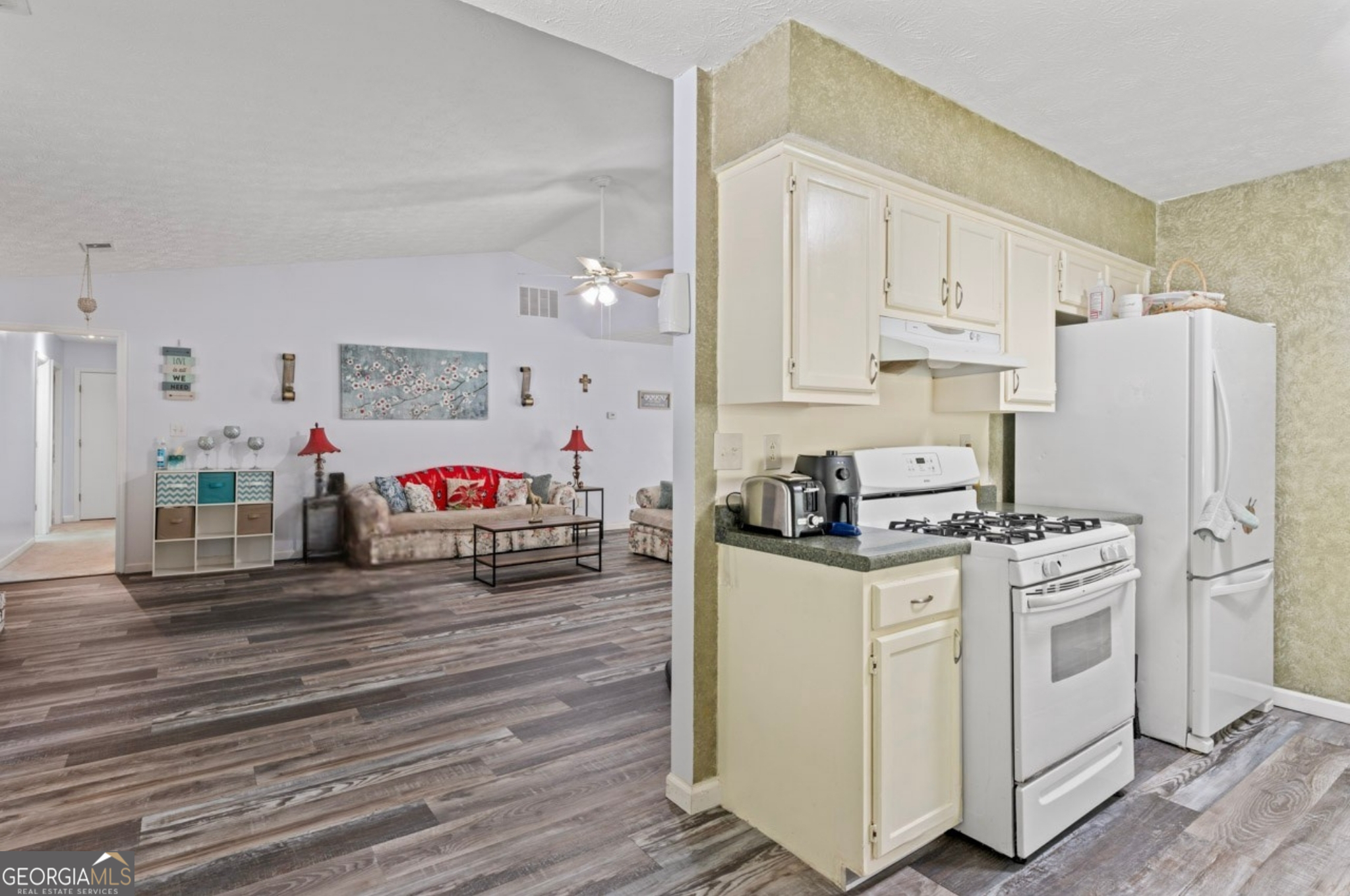 Emerald Hills - Residential