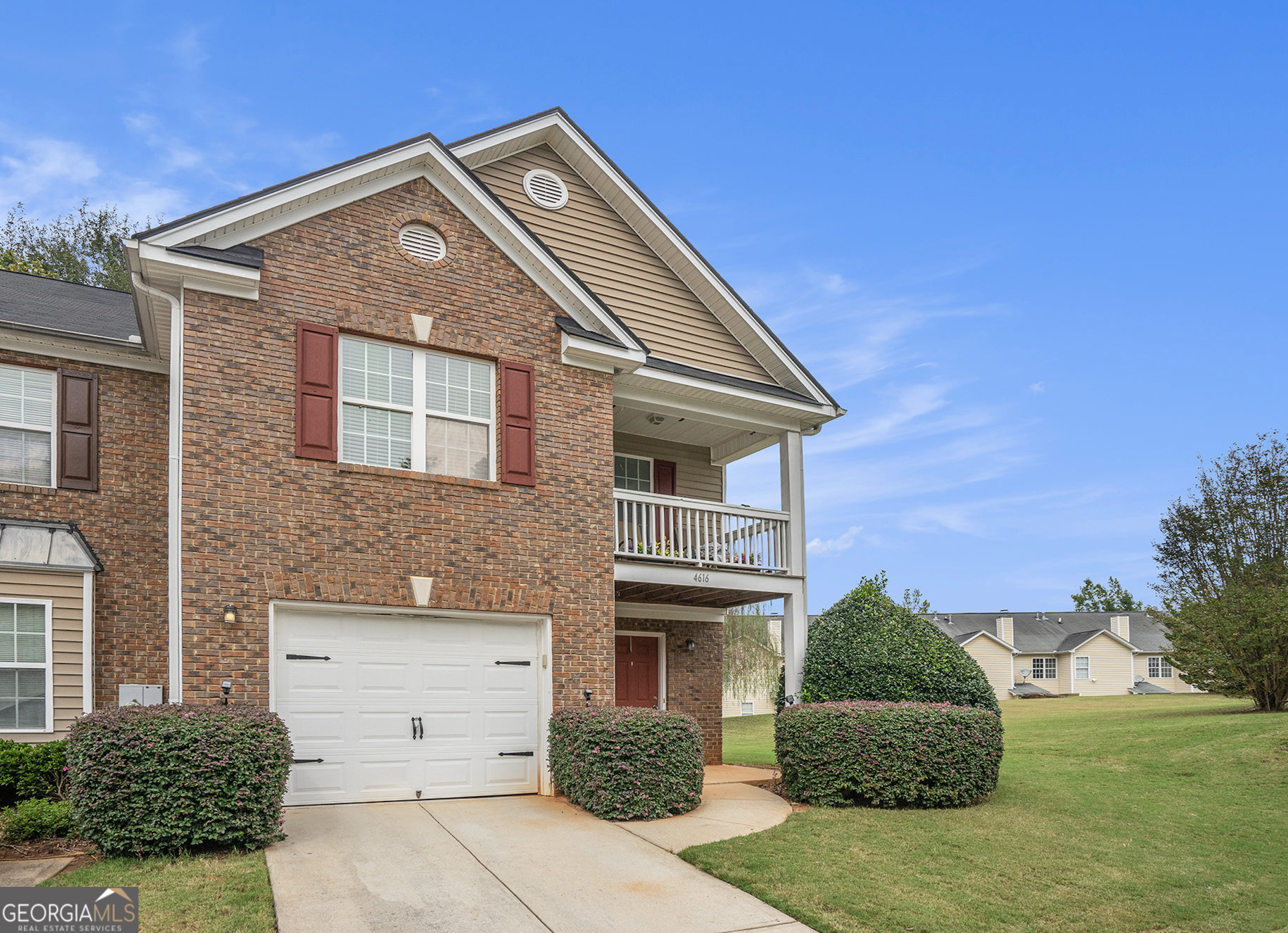 4616 Grand Central PKWY